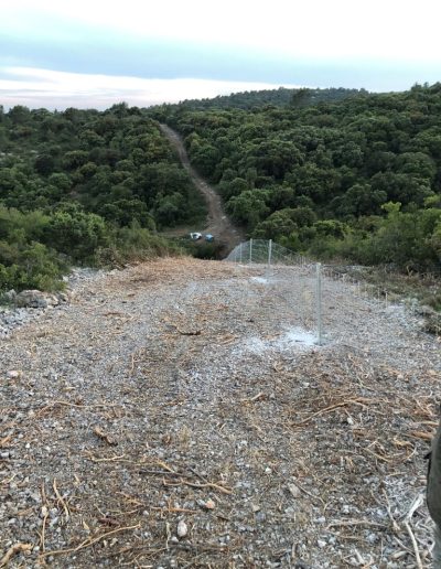 Clôture sur piquets clipex